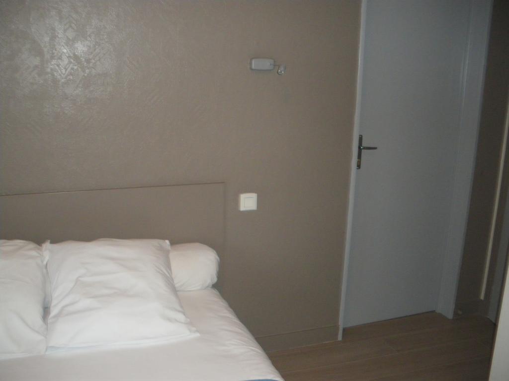 Hotel Du Port Concarneau Zewnętrze zdjęcie