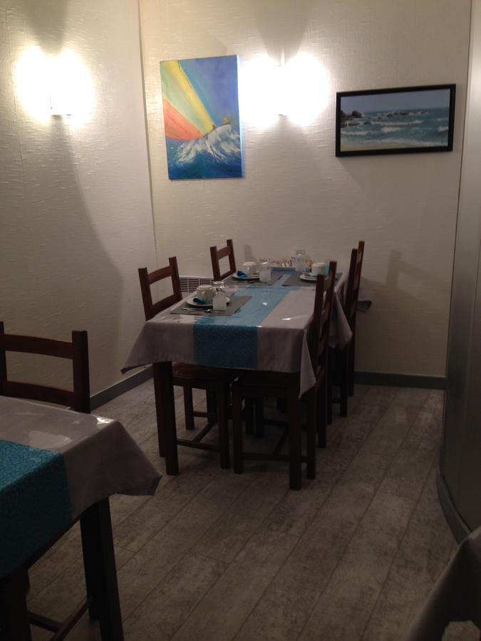 Hotel Du Port Concarneau Zewnętrze zdjęcie
